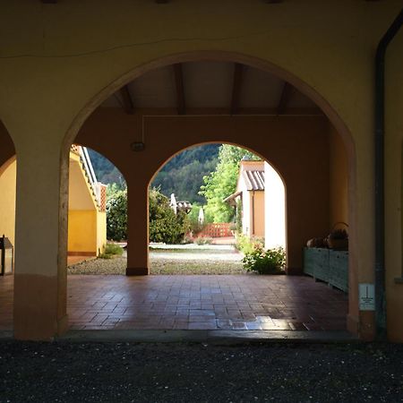 Agriturismo La Cerbana Palaia Exterior foto