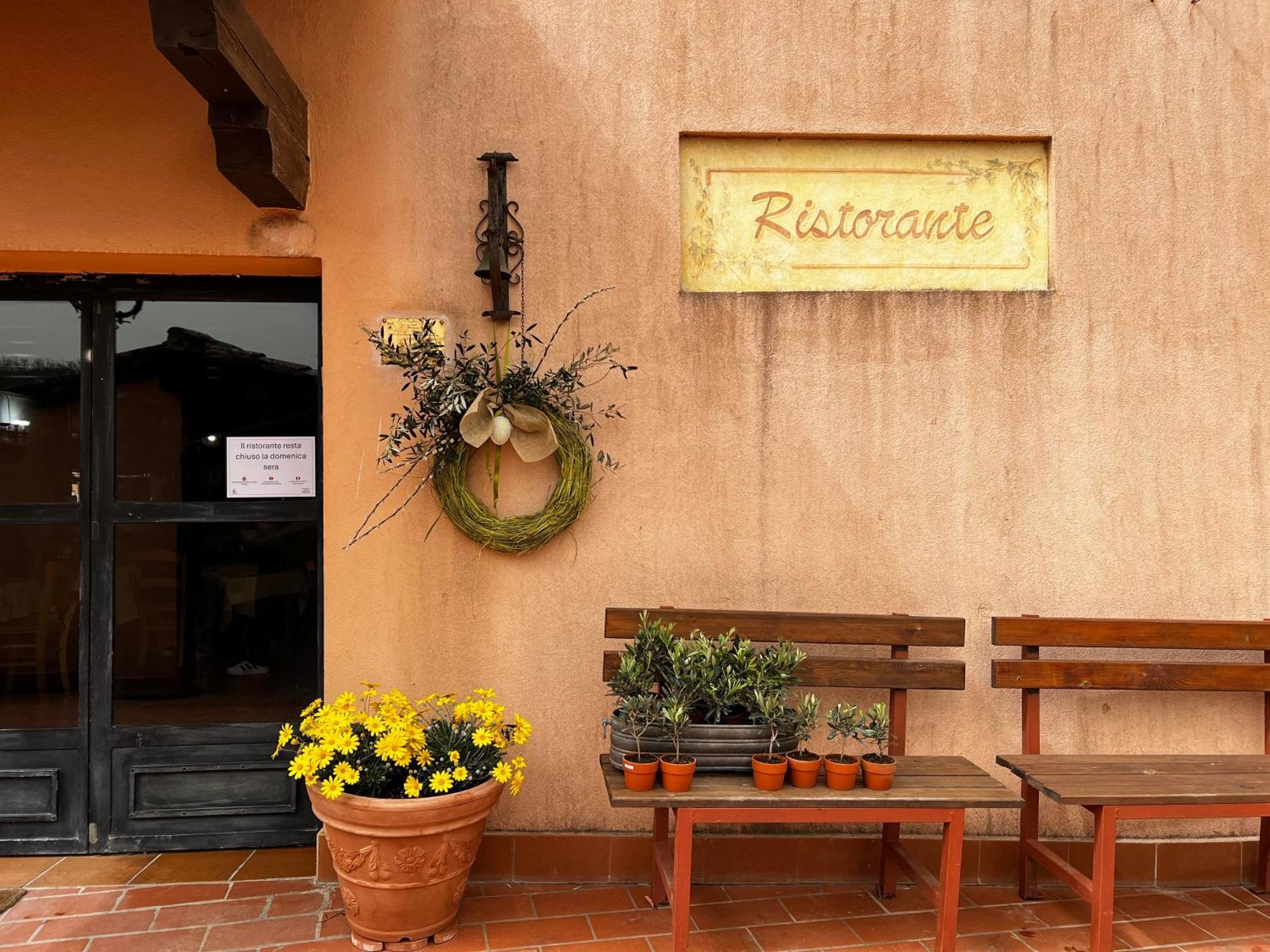 Agriturismo La Cerbana Palaia Exterior foto